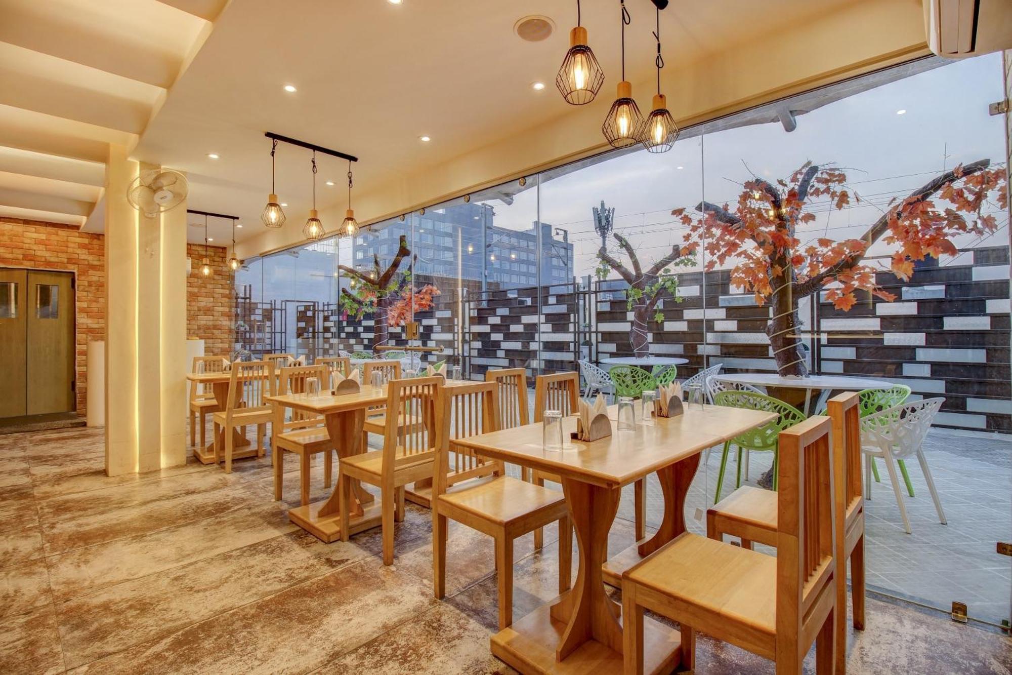 Hotel Townhouse Geetraj Near Shalimar Gateway Lucknow Zewnętrze zdjęcie